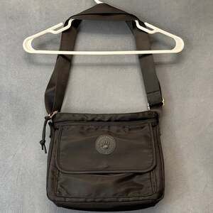 Bearpaw Black Nylon Crossbody Bag Adjustable Strap Lightweight Casual Normcore!
